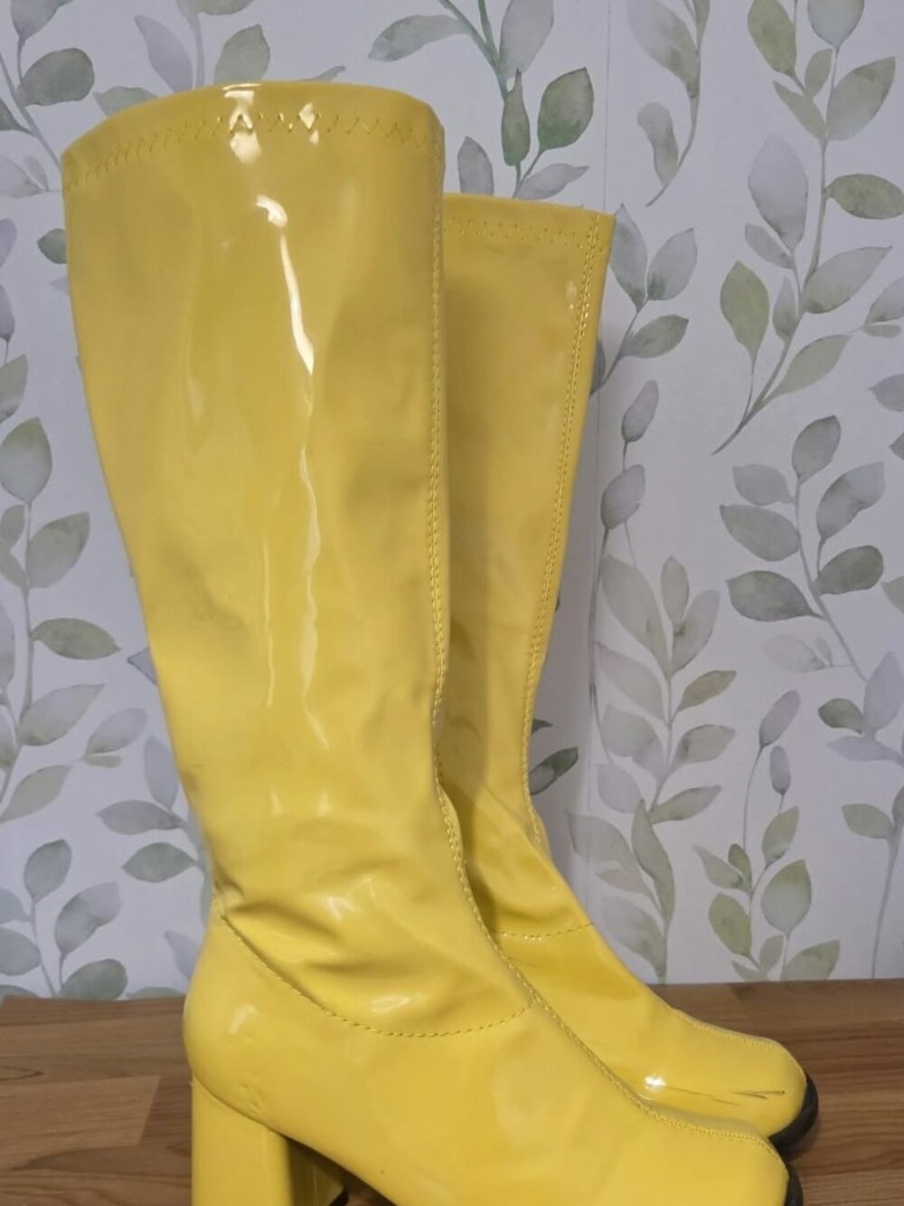 Vintage Vibe Yellow Patent Gogo Boots - Size 8